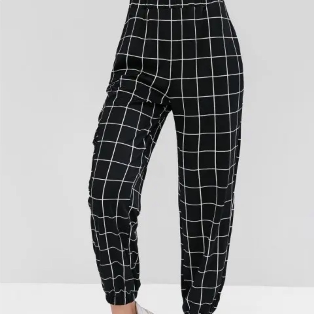 Zaful Stretchy Black Plaid Jogger Pants Size L